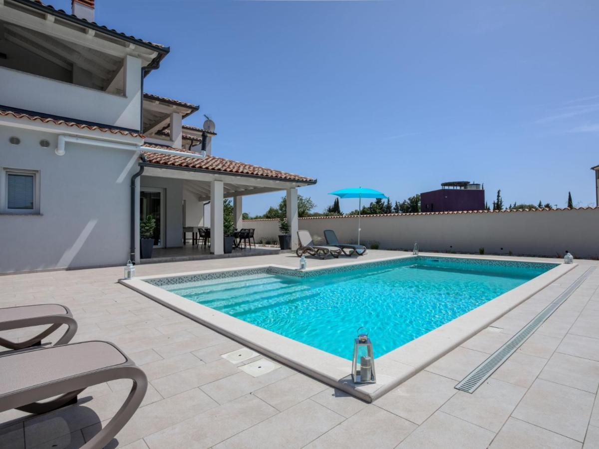 Villa Dream House By Interhome Pula Bagian luar foto