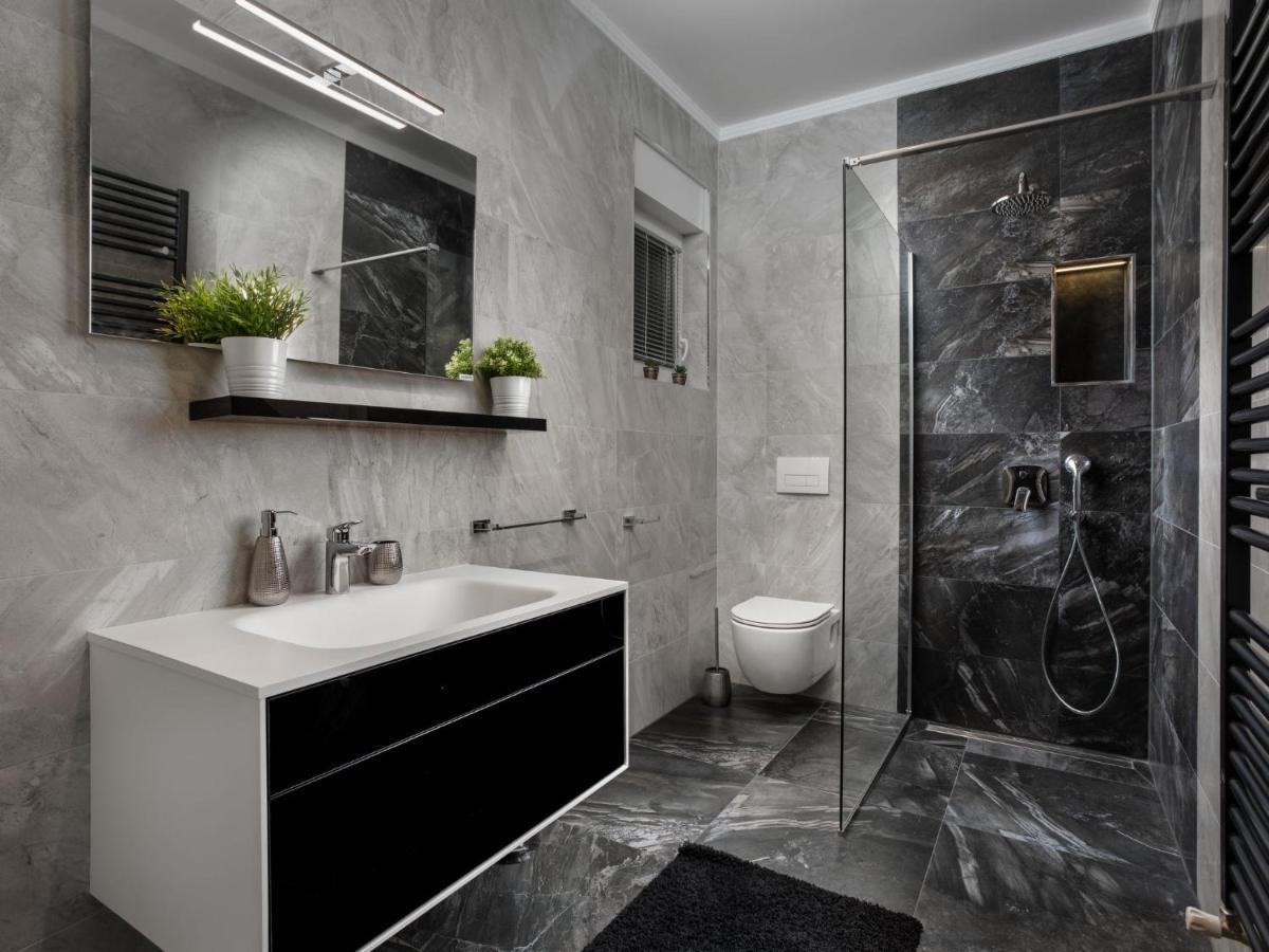 Villa Dream House By Interhome Pula Bagian luar foto